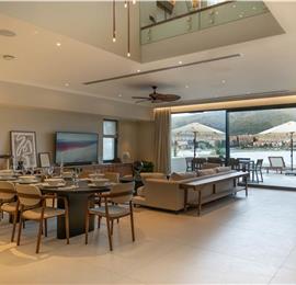 Selection of 5 bedroom seafront villas with heated pool on Ciovo near Trogir, sleeps 10